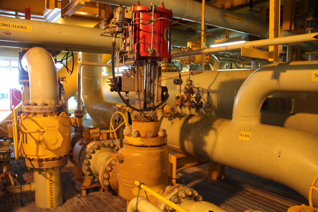Corroded offshore gas process pipework and valves